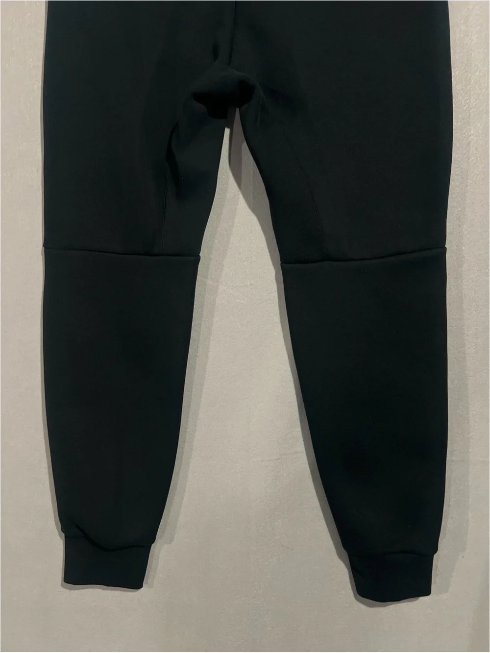 Nike Tech Fleece Joggers Pants Men’s Medium Black Sweatpants FB8002-010